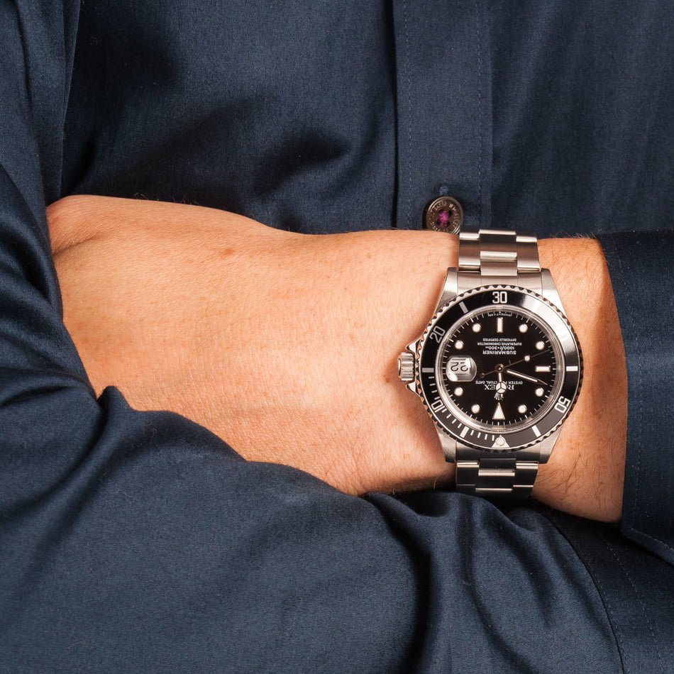 Used Rolex Submariner 16610 Black Bezel